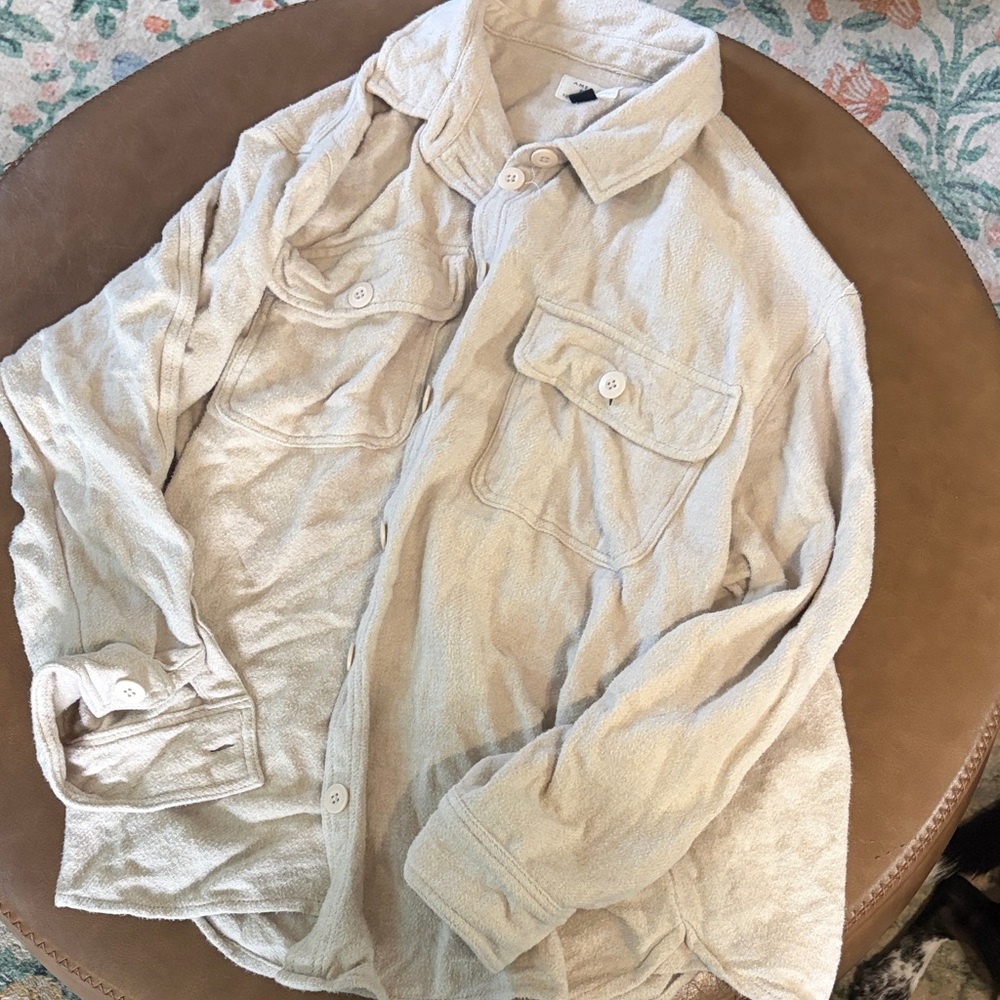 American Eagle flannel cream button down